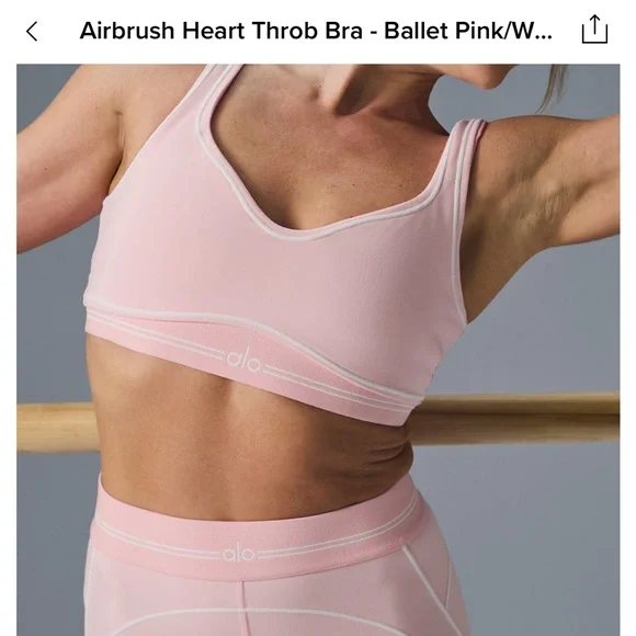 ALO Yoga Airbrush heart throb bra - Picture 4 of 4
